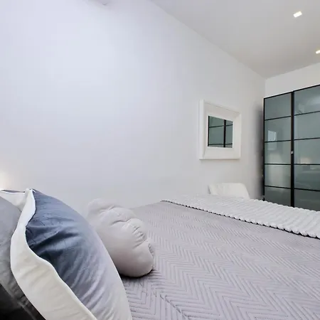 Amazing Penthouse In The Heart Of Apartment
